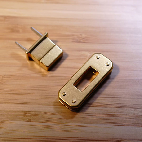 Leather Working Tools Turn Lock, Amy Roke - LeatherMob