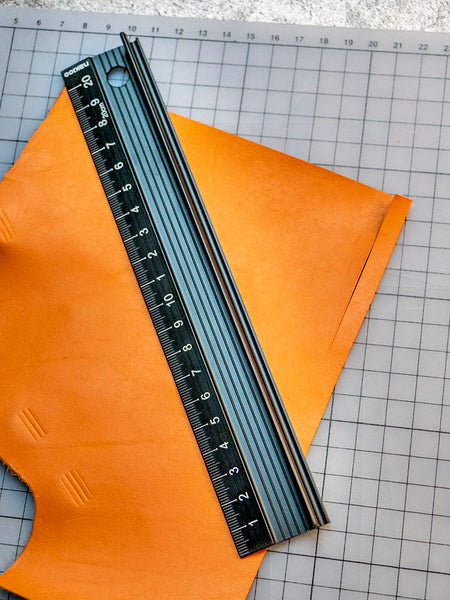 Leather Working Tools Anti-cutting Ruler - LeatherMob