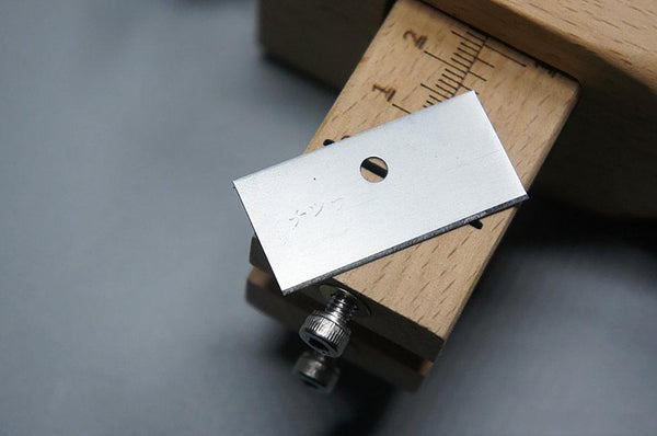 Adjustable Wooden Strip and Strap Belt